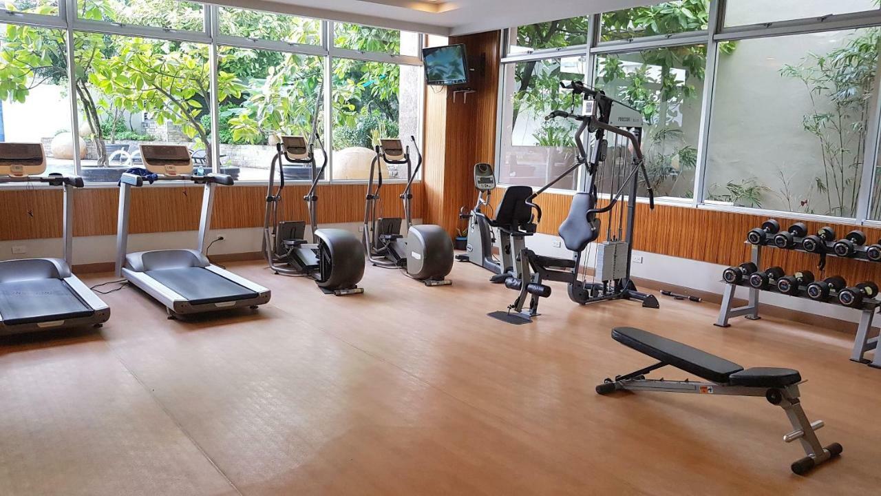 セブ市アバロン コンドミニアムアパートメント エクステリア 写真